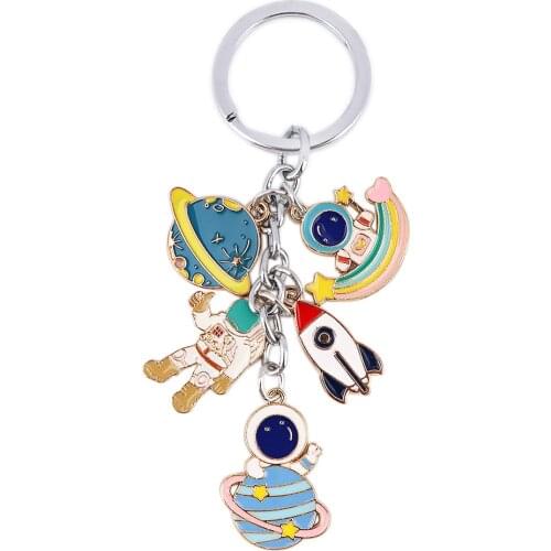 DZ1746 Cartoon Astronaut Cute Pendant Keychains Key Chain Keys Ring Key Holder Creativity Enamel Charm Jewelry Friend Gifts