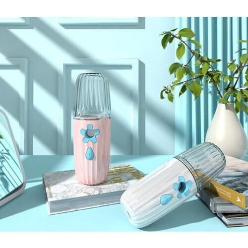 Facial Nano Spray Moisturizer Instrument Handheld Facial Humidifier Moisturizer Beauty Instrument Steaming Face Pore Cleansing