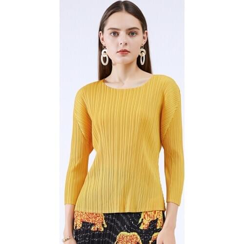 Miyake pleated long-sleeved T-shirt top loose large size yellow aesthetic clothes