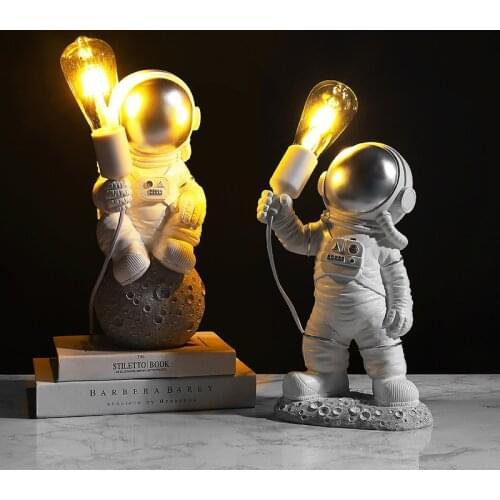 Modern Astronaut Model Statue Desktop Home Accessories Living Room Table Lamp Resin Craft Decoration Sculpture