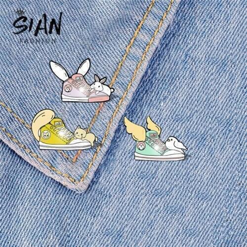 SIAN Cute Cartoon Shoes Custom Cat Rabbit Bird Brooches Pins Acrylic Art Photo Lapel Pin Brooch Resin Badge For Clothes Jewelry