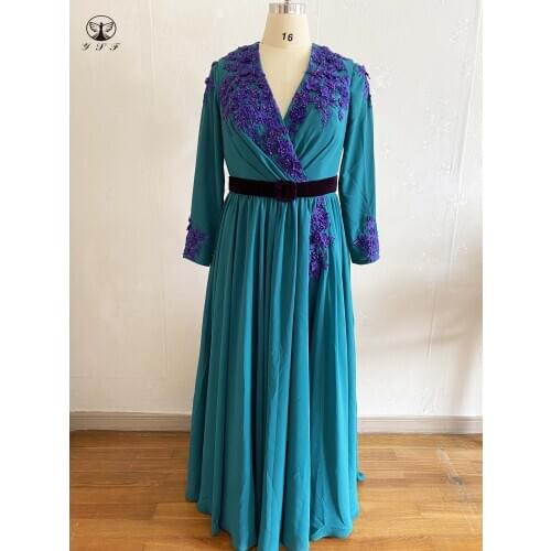 New Arrival Green V Neck Appliqued Lace Beaded Flowers Casual Prom Dresses 2020