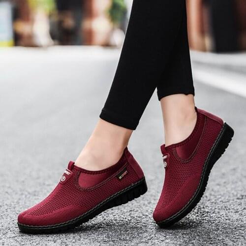 Summer Women Casual Shoes Breathable Ladies Knitted Loafers Flats Sneakers Women Slip On Women Vulcanize Shoes Zapatillas Mujer