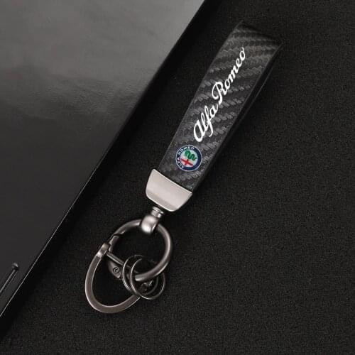 Leather Car KeyChain 360 Degree Rotating Horseshoe Key Rings For alfa romeo 159 147 156 giulietta 147 159 mito car stylin
