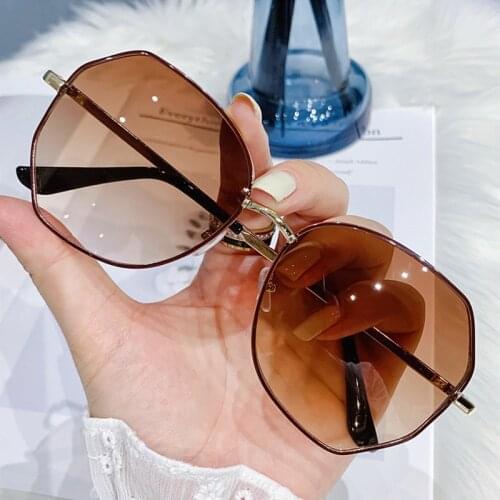 Vintage Rimless Alloy Aviation Pilot Sunglasses for Men 2021 Brand Gradient Sun Glasses Female Metal Oval Shades Black Brown