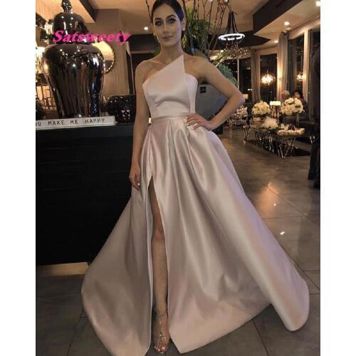 Sexy Champagne Stain Prom Dresses 2020 hot Long Sleeve Beaded Long Evening Gowns Formal Maid Of Honor plus size