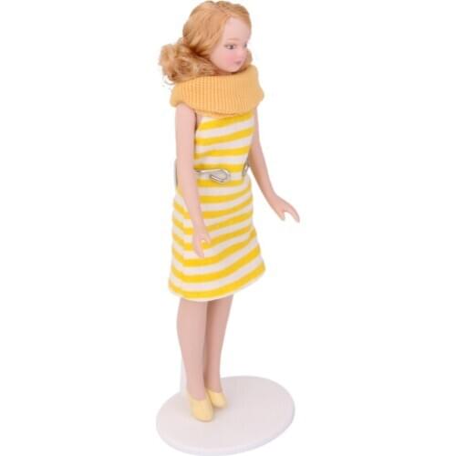 12th Scale Porcelain Woman Lady w/ Blonde Hair Dolls House Miniature Figure