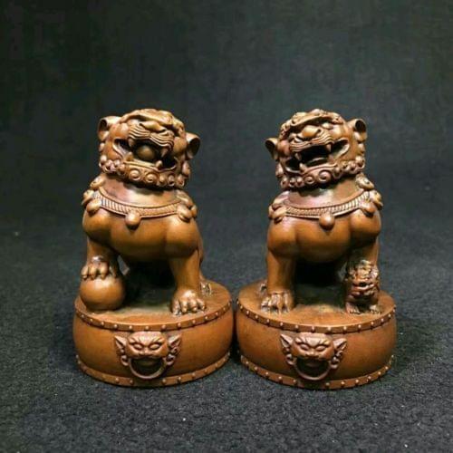 Chinese Boxwood Wood Carving Fengshui Lion Fu Foo Dog Guardion Beast Statue Pair