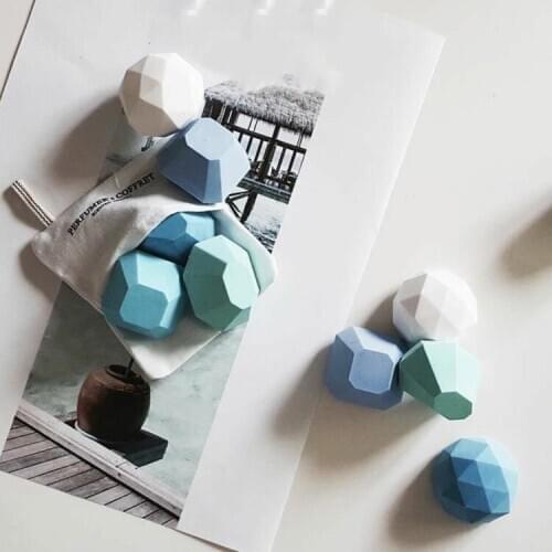 Gem DIY Aroma Gypsum Candle Mold Polygon Handmade Silicone Mould Diamonds Gem Silicone Cool Ice Maker Cube Mold Chocolate molds