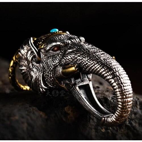RetroSen New Silver Manual Elephant God Of Wealth Pendant Ring Buckle Car Keychain Personality Creativity Vintage Silverware