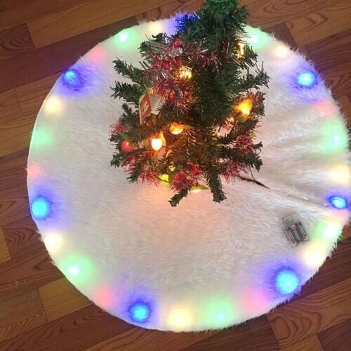 LED Christmas Tree Skirts Apron Long Plush Xmas Tree Base Carpet Decoration Apron Wrap Mat Home Party Decoration (White Style)