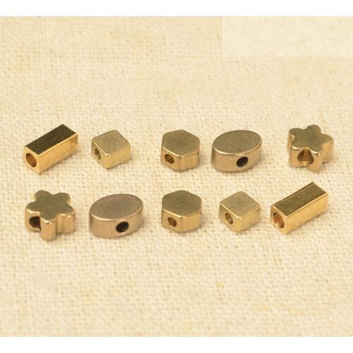 100 PCS Metal Raw Brass Flowers Square Round Spacer Beads DIY Hole Beads For Jewelry Making
