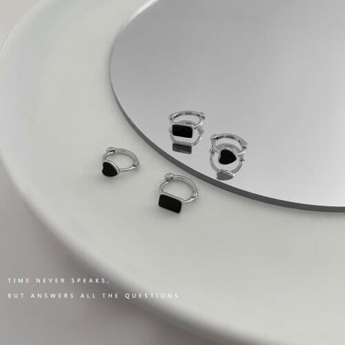 QiLuxy Geomertic Black Heart Square Circle Earrings for Women Fashion Simple Punk Hoop Earrings Party Jewelry