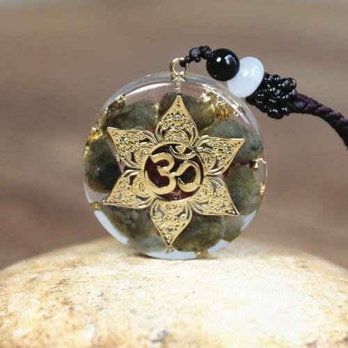 Women Men Meditation OM Symbol Crystal Orgonite Pendant Necklace Reiki Healing Yoga Chakra Energy Orgone Necklace Jewelry
