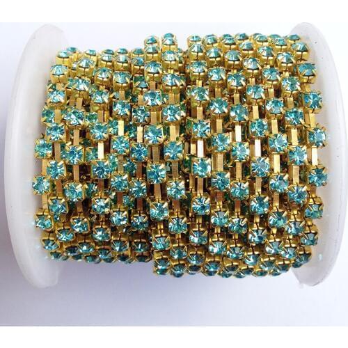 SS6 to SS38 Crystal Strass Chain Gold Base 10 yards/roll Aquamarine Rhinestone Chain Clothing accessories