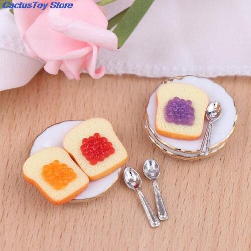 3Pcs/set 1:12 Dollhouse Miniature Toast Small Plate Spoon Dolls Accessories