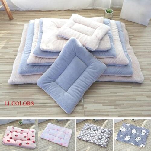 Breathable Pet Dog Mat Flannel Cotton Paw Foot Print Washable Pet Blanket Coral Fleece Beds for Small Medium Dog Accessories