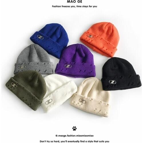 Adult Hats and Caps Unisex Winter Warm Hats for Women Men Knitted Hat Fashion Casual Holes Buckle Skullies Beanies Accessories