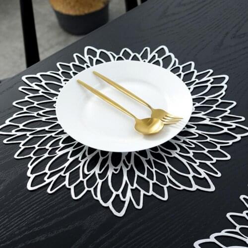 2 Colors Excellent Flower Shaped Cup Mat Decor PVC Table Mat Eco-friendly for Home