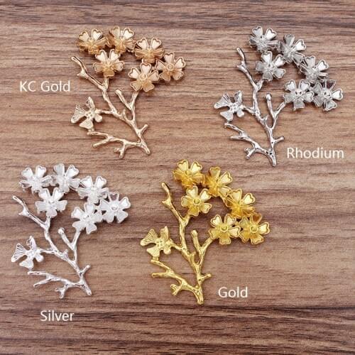 5pcs 52x44mm Hollow Flower Vine Leaf Branch Charms Jewelry Retro Bracelet Necklace Pendant Charms Material Jewelry Findings DIY