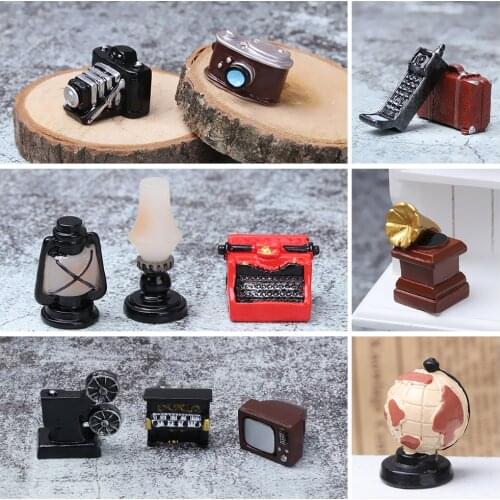1PC Vintage Dollhouse Miniature Ornaments Toy Mini Pianos Telephone TV Furniture Figurine Model Doll House Accessories