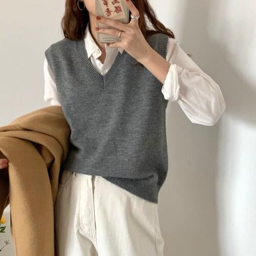 Knitting Vest Woman Solid Casual V-Neck Pullover Sweater Womens Loose Sleeveless Autumn Winter Woman Sweaters Korean Fashion Top