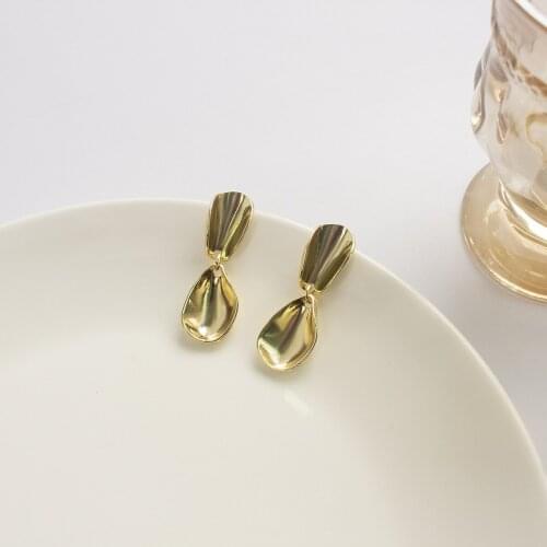 Euro-American Style Retro Earrings Fashion Irregular Double metal sheet Design Sense Earrings Female Fashion Jewelry