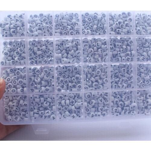 1200Pcs A-Z Letter Alphabet Heart White Round Acrylic Beads DIY Jewelry Making F3MD