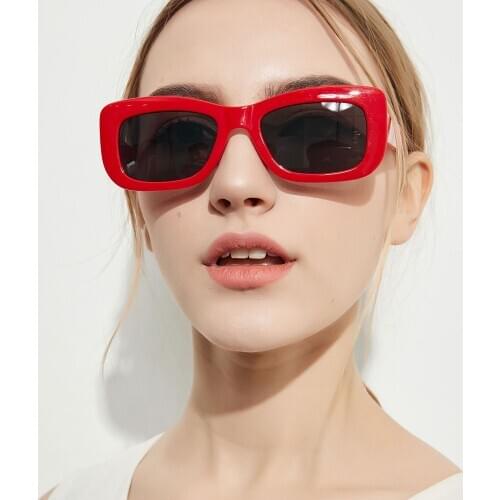 WHO CUTIE 2018 Oversized Square Sunglasses Women Men Retro Brand Designer Vintage Thick Rectangular Frame Girl Sun Glasses OM573