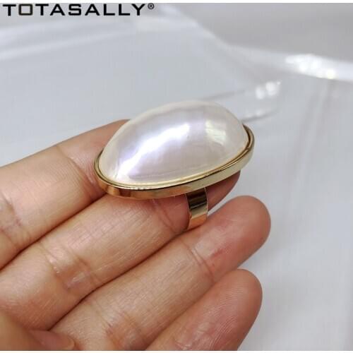 TOTASALLY Fashion Big Ring for Women Trendy Nobel Imitation Oval Pearl Finger Rings Lady Finger Jewelry for Party Gifts Dropship