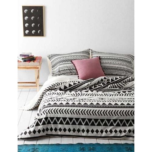 Eponj Home B & W Duvet cover set Double Personality Artec