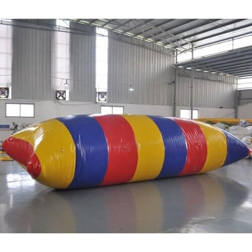 Free Shipping Color 7*3m Bouncing Pillows Floating Beds Inflatable Jumping Pillow Water Blob Inflatable Trampoline Wth a Pump