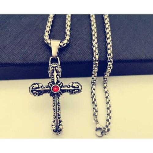 Black Knight Titanium Steel Necklace Personality Cross Mens Pendant Fashion Hip Hop Retro Sweater Chain Link Jewelry Accessorie