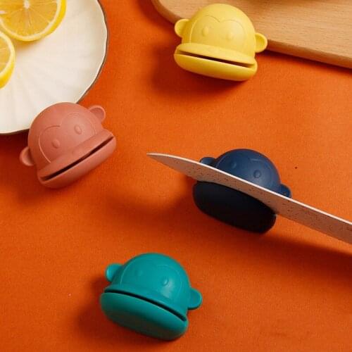Multifunction Cartoon Monkey Shape Design Mini Knife Sharpener Kitchen Tools Grindstone Scissors Kitchen Gadgets Kitchen Tools