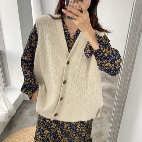 Soft Sweater Vest Women 2021 Korean Style Vintage Single Breasted Side Slit V Neck Sleeveless Cardigan Knitted Waistcoat T674