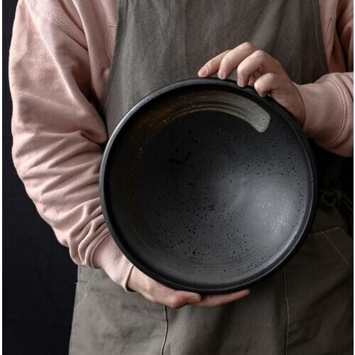 LingAo 2020 New Japanese retro Black gold round bowl salad creative lip bowl hotel restaurant light luxury ceramic tableware