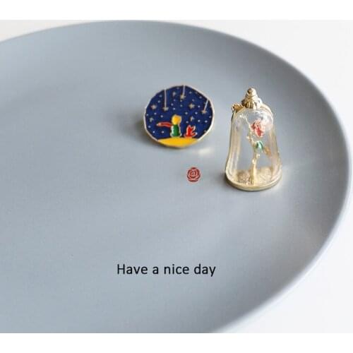 Personality Gift Cute Cat Phone Charm Pins For Clothes Backpack Brooch Fashion Couple Jewelry Little Prince Crown Enamel Pins