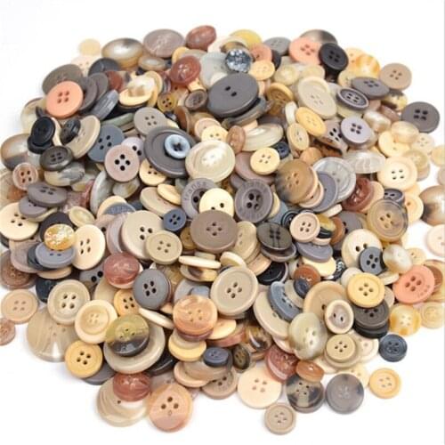 100g/pack Randomly Mixed Natural Resin Buttons Arts Crafts Cardmaking Scrapbooking Sewing Button Embellishments 9-20mm