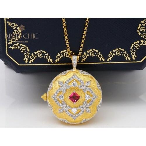 18K Gold Tone Renaissance Precious Photo Locket Necklace 925 Silver Wedding Iconic Historical Picture Locket Pendant C11N3S25675