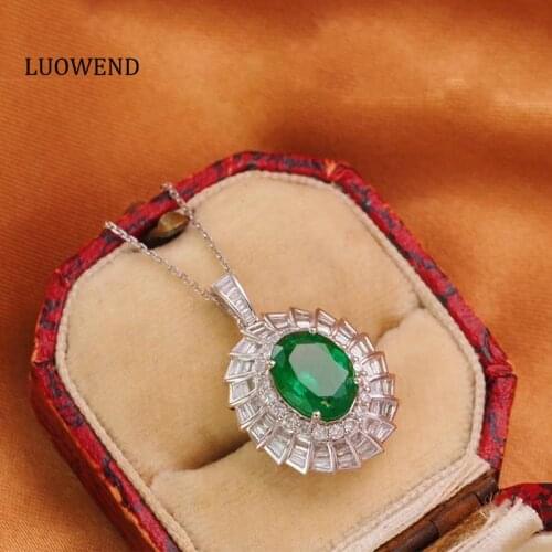 LUOWEND 18K Solid White Gold Pendant Necklace Real Natural Diamond Women Engagement Necklace
