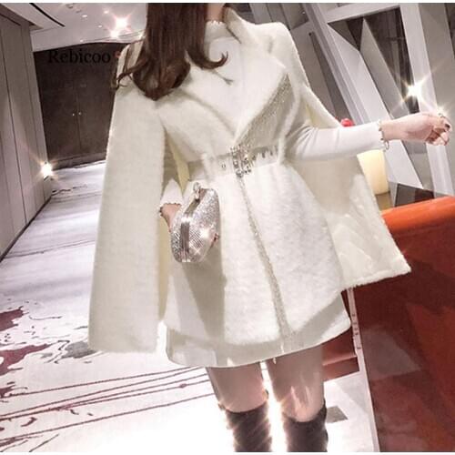 Warm White Velvet Faux Fur Elegant Cloak Womens Capes Jackets Coats Lady Belt Pocket Pancho Femme Top Bat Streetwear Outwear