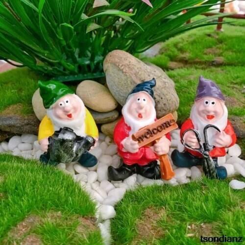 Mini Resin Moss Micro Landscape Decoration Outdoor Fairy Miniature Garden Dwarf Ornaments Handicraft Flower Pot Accessories Elf