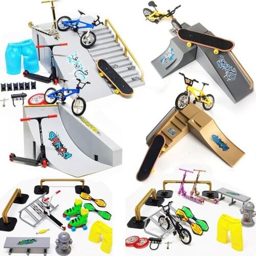 Mini Finger Skateboards Skate Ramp Parts Set Toy Finger Bike Bicycle Fingers Scooter Two Wheel Scooter Board Skate Park Toys