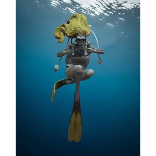 Unpainted Diver Girl Resin Figure 1/35 Scale Model Kit Resin Colorless Self-Assembled Toy No.58