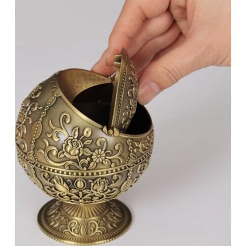 Ash Bowl with Cover Creative Personality Metal Spherical Rose Pattern Globe Decoration Household Smoke Cylinder