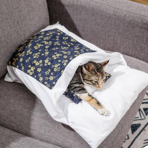 Japanese Cat Bed Winter Removable Warm Cat Sleeping Bag Deep Sleep Pet Dog Bed House Cats Nest Cushion with pillow
