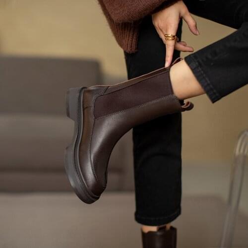 Hot Genuine Leather Womens Boots Retro British Style Slip-On Chelsea Boots Fashion Ankle Boots Round Toe Flat with Women Shoes