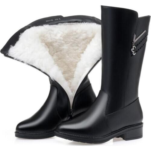 Top Cowhide Winter Shoes Fashion Boots Genuine Leather Shoes Woman Boots Plus Size Warm Plush Wool Black Shoes Women Snow Boots