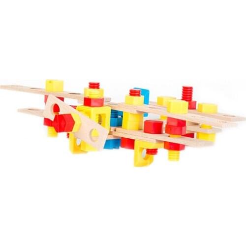 ALexander Wooden Constructors