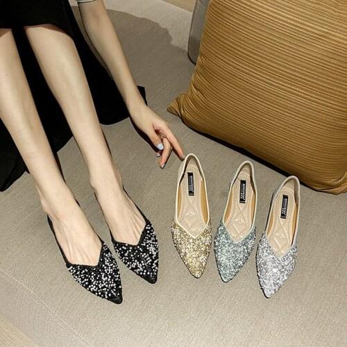 Autumn Spring Womens Flat Shoes 2021 New Casual Breathable Rhinestone Pearl Pointed Shallow Flat Soft Large Size Women 41 42 43